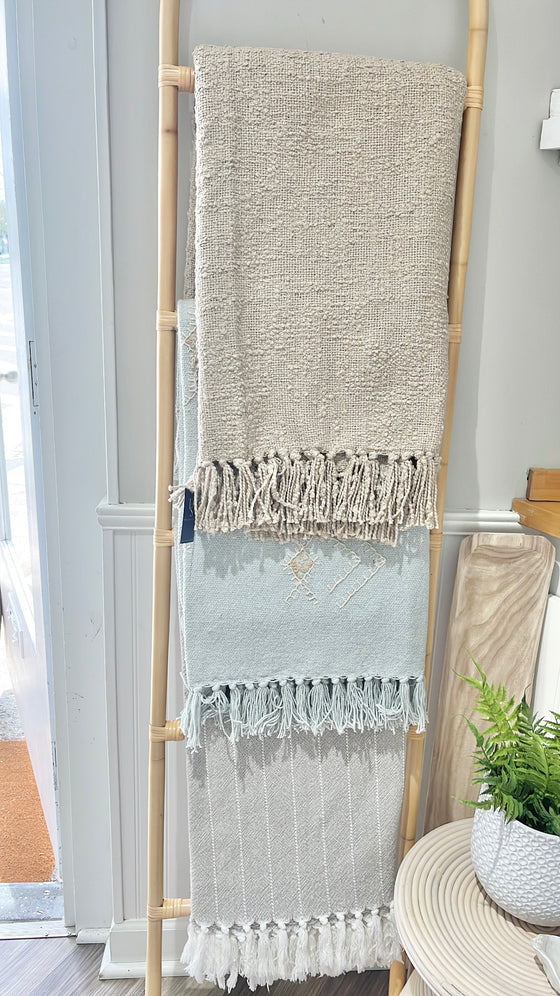 Boucle Large Throw - Beige