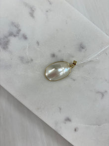  Flat Pearl Charm